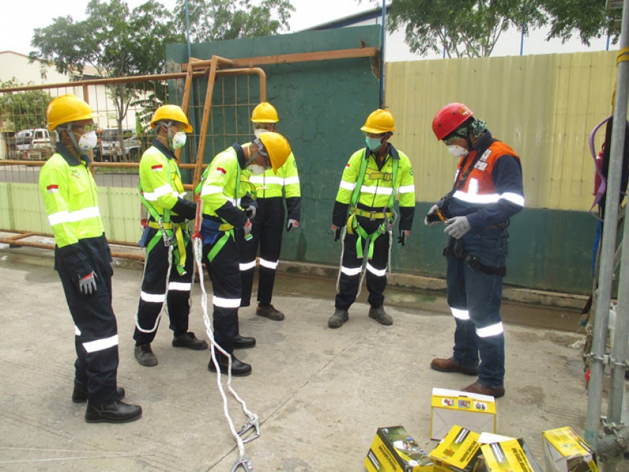 Training Confined Space &amp; TKBT Level 2